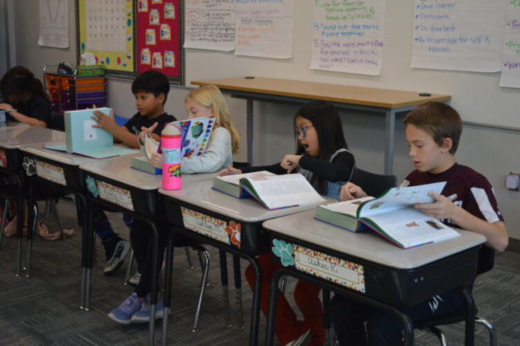 Spelling out ‘service’ News, Sports, Jobs Marshall Independent